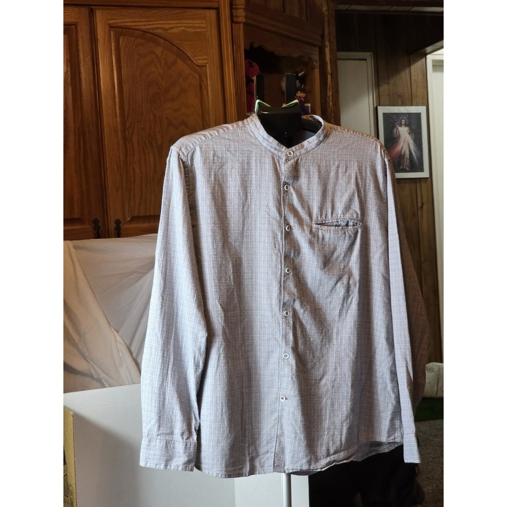 Netplay Modern Casual Shirt. 100% Fine Cotton. Size XL. Nuru Collar.